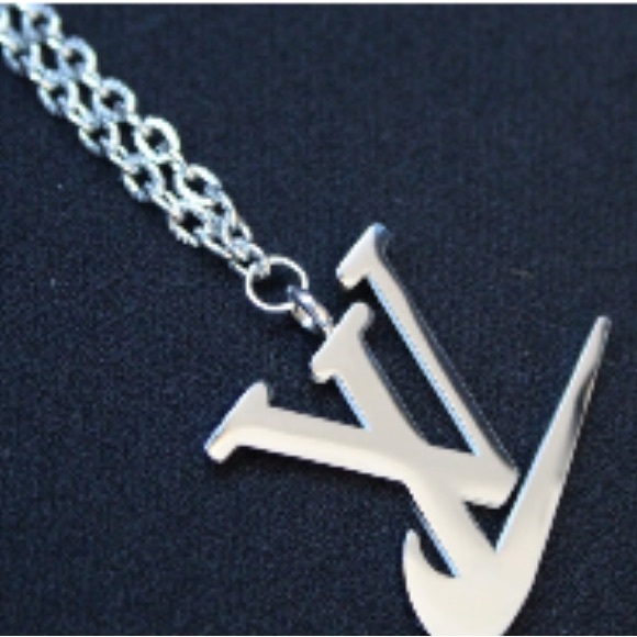 LV Swoosh Necklace Silver - Picture 2 of 3